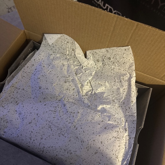 Jordan 4 Retro Cave Stone - Picture 5 of 6